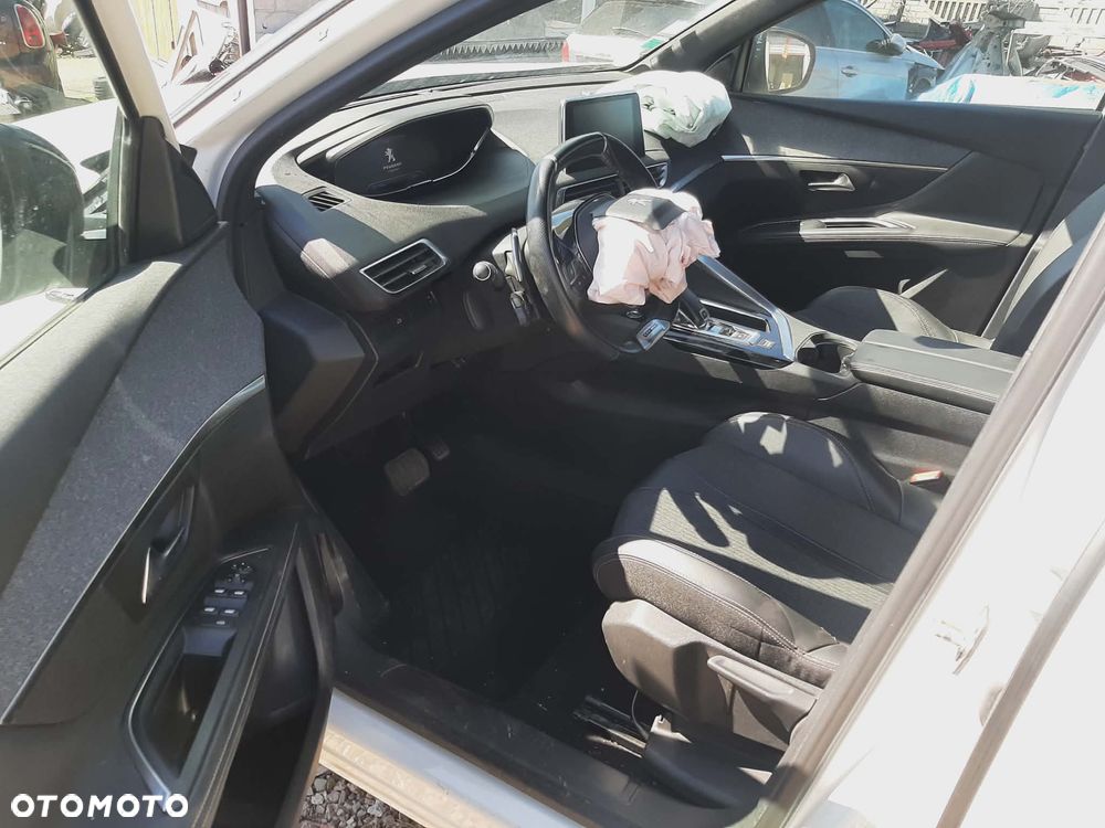 Peugeot 5008 BlueHDi 130 EAT8 Active - 8