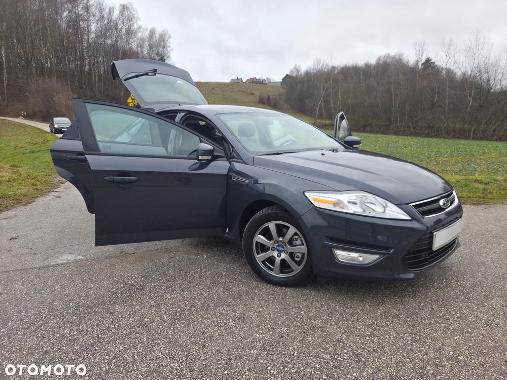 Ford Mondeo 1.6 T Ambiente - 24