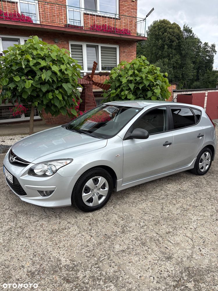 Hyundai i30 1.4 Classic + - 22