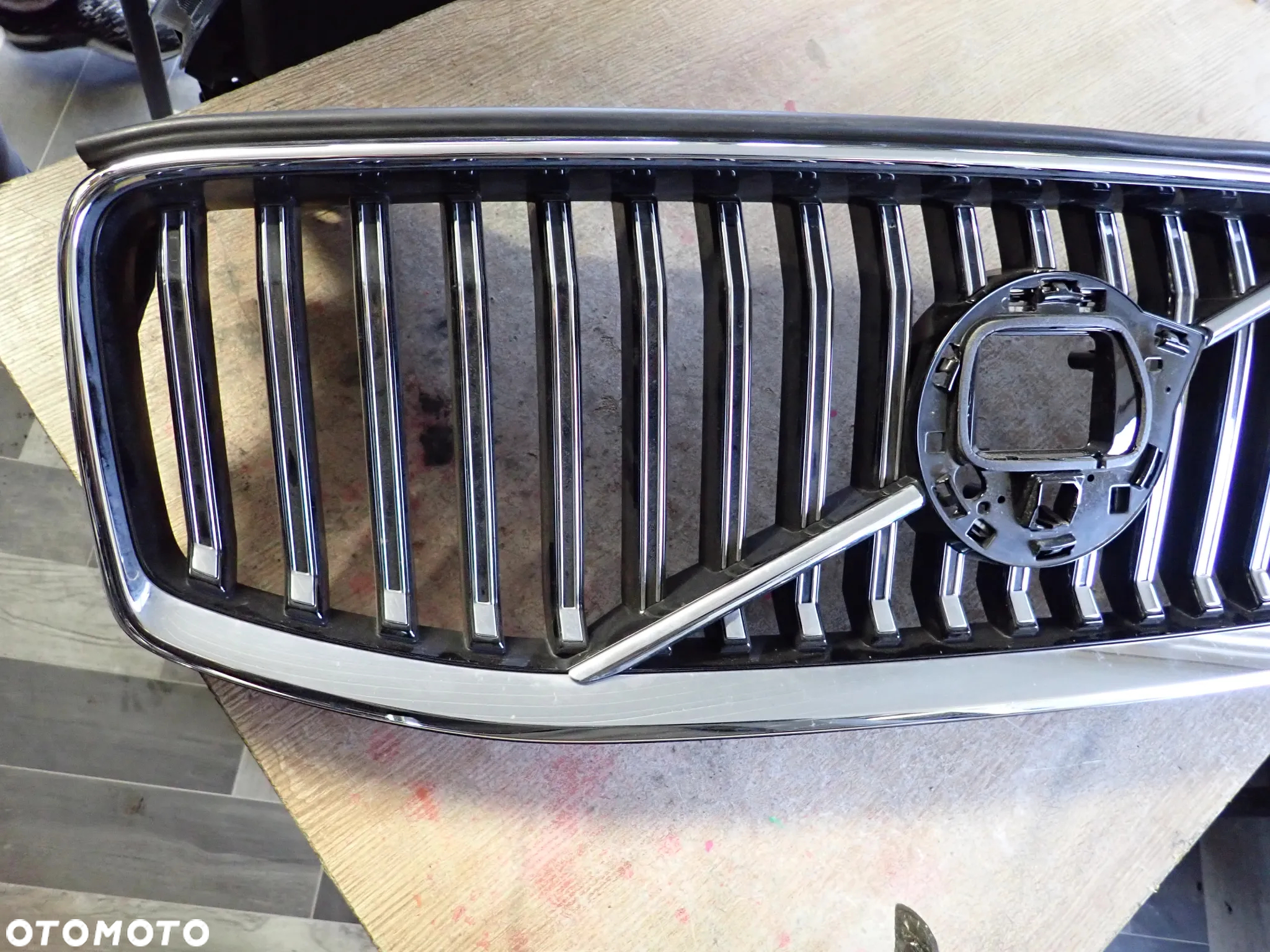 VOLVO XC60 II LIFT GRILL ATRAPA 31416623 - 3