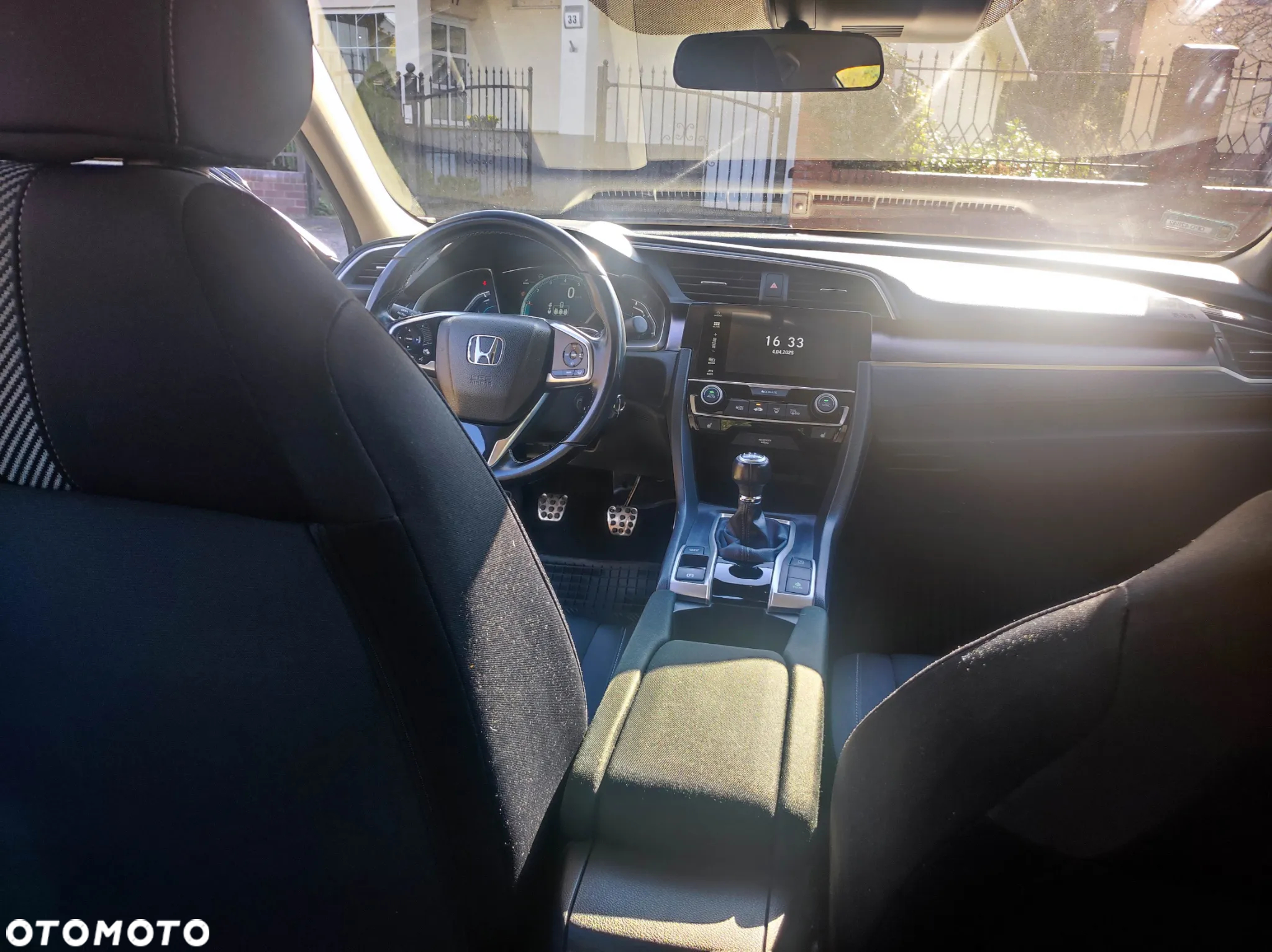 Honda Civic 1.5 T Elegance - 31