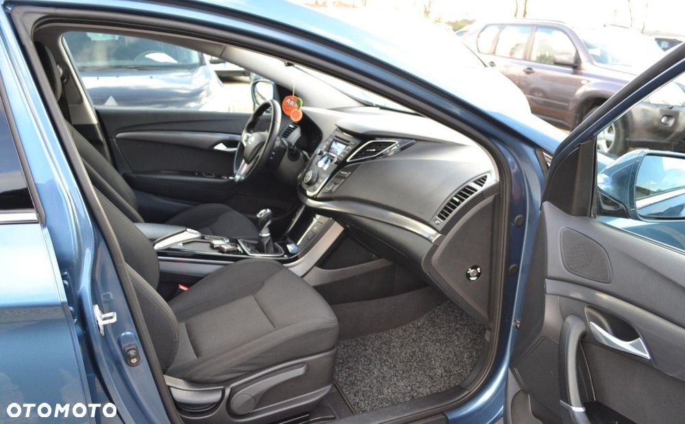 Hyundai i40 i40cw 1.6 Fifa World Cup Edition - 33