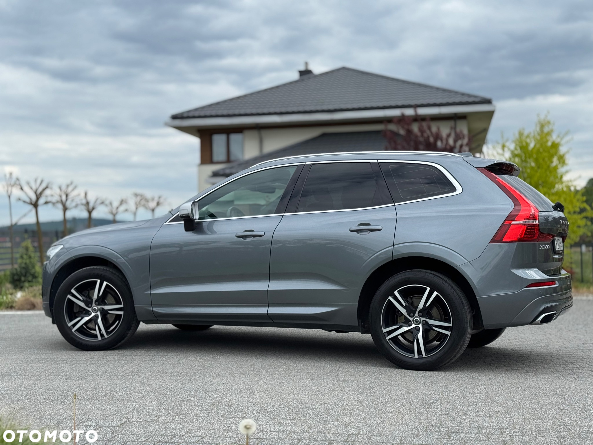 Volvo XC 60 D4 AWD R-Design - 5