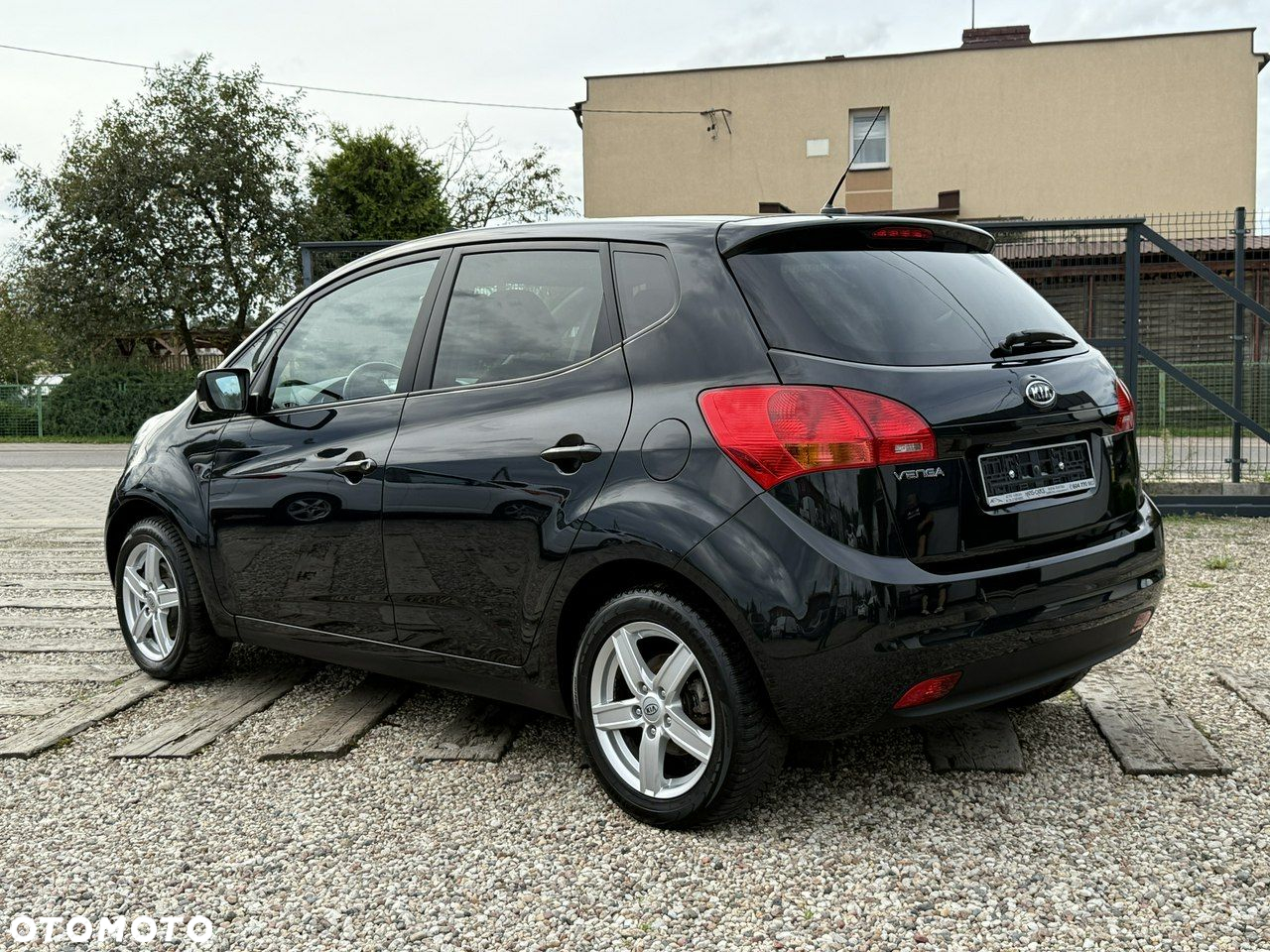 Kia Venga - 19