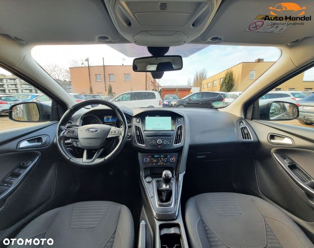 Ford Focus 1.5 EcoBoost STart-Stopp-System TITANIUM - 6