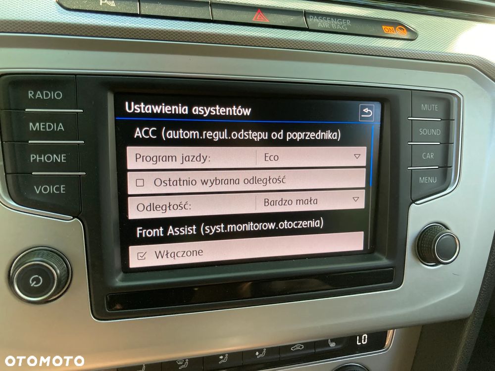 Volkswagen Passat 2.0 TDI BMT Comfortline - 13