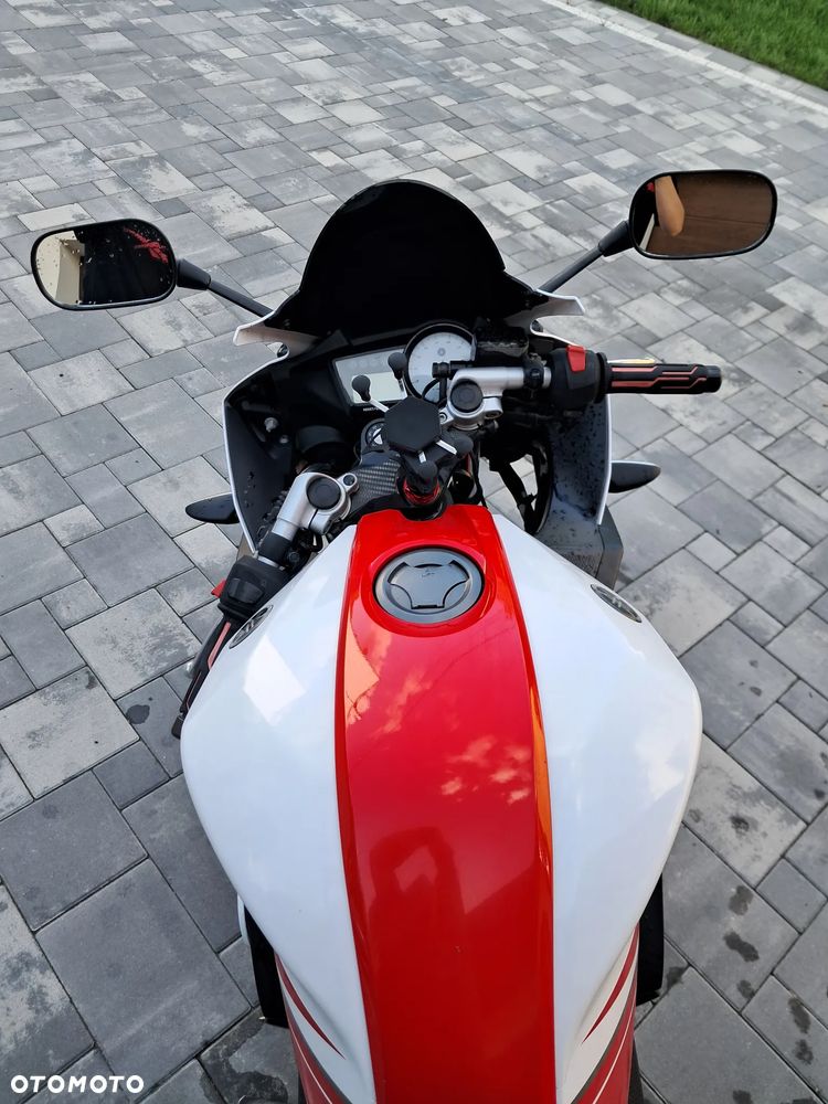 Yamaha YZF - 10