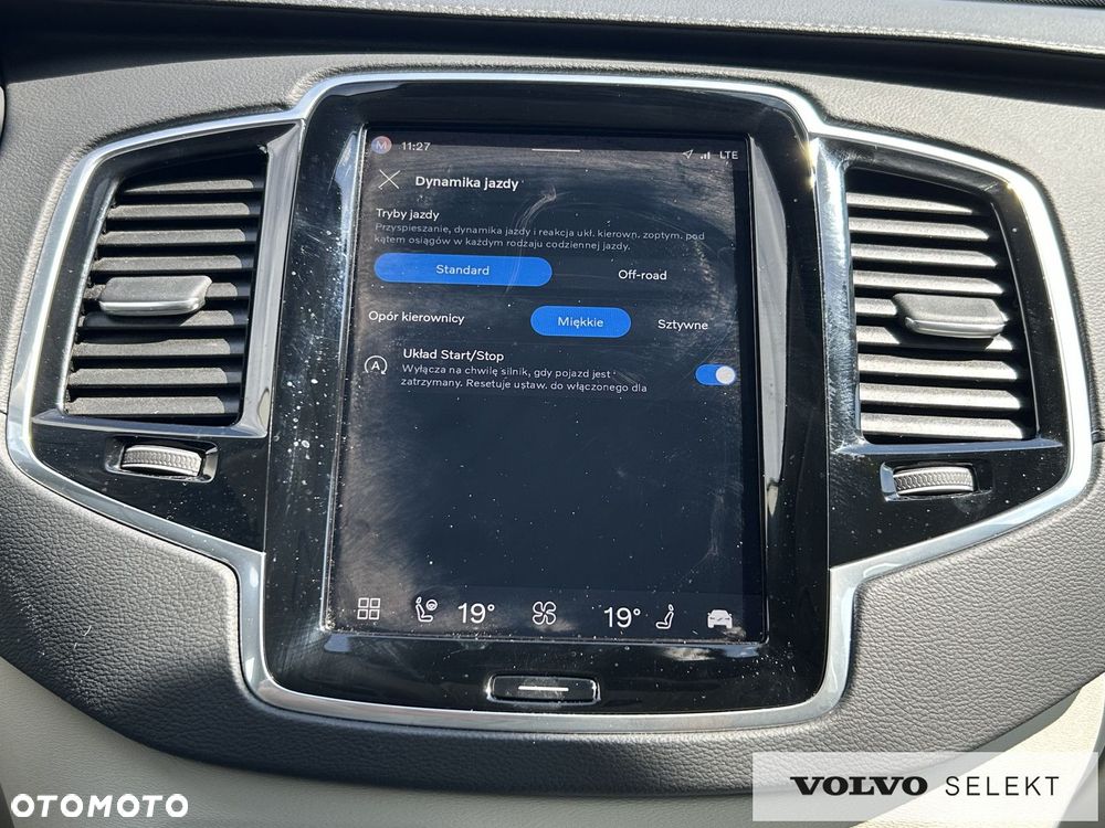 Volvo XC 90 - 22