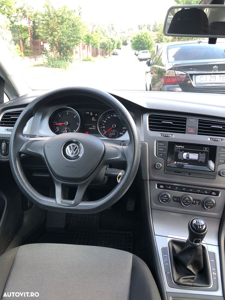 Volkswagen Golf 1.6 TDI DPF BMT Comfortline - 9