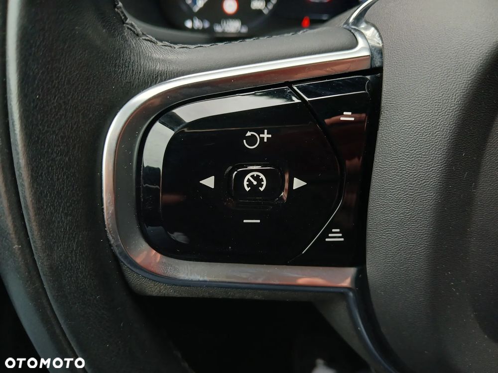Volvo V60 D3 SCR Momentum - 22