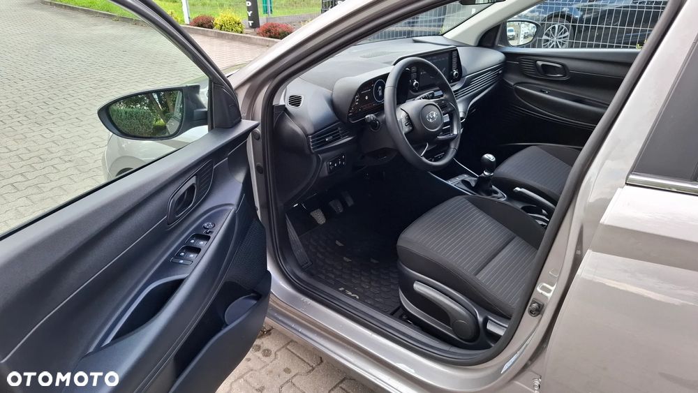 Hyundai i20 1.2 Modern - 9