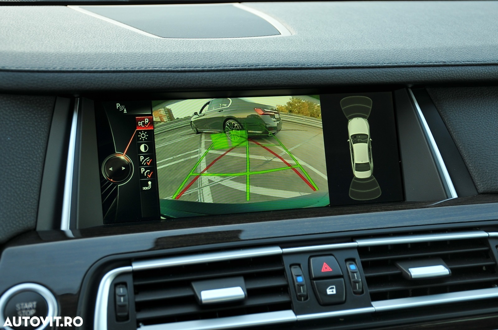 BMW Seria 7 740d xDrive - 28
