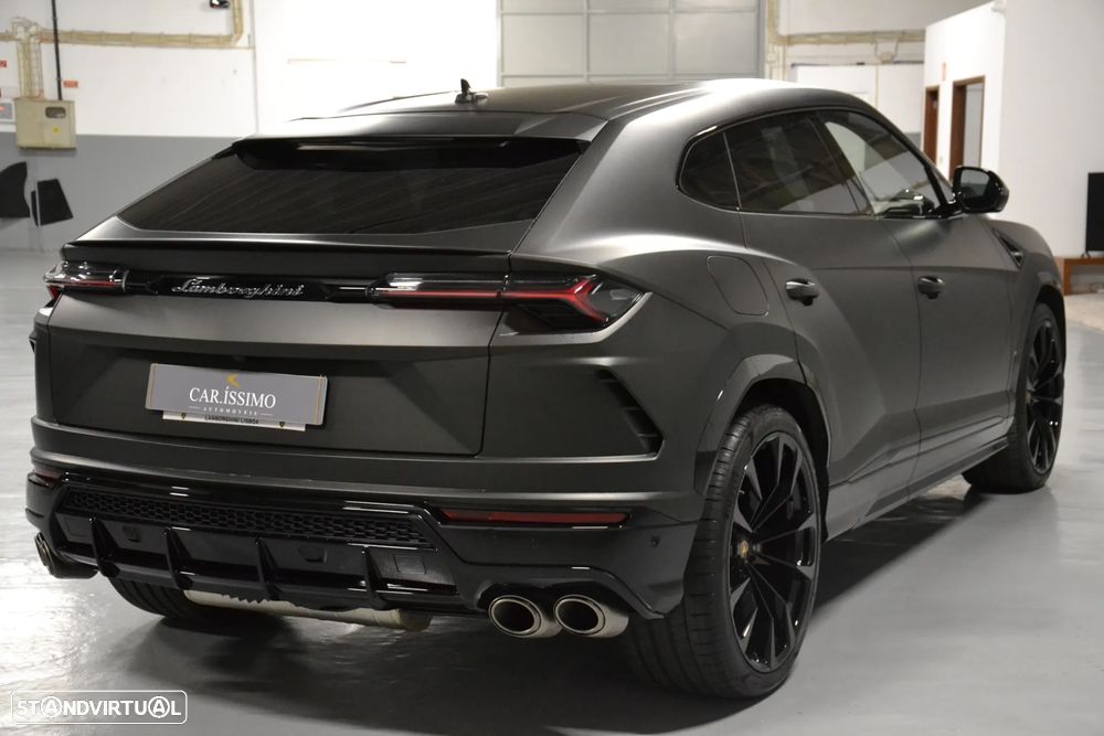 Lamborghini Urus 4.0 V8 - 8