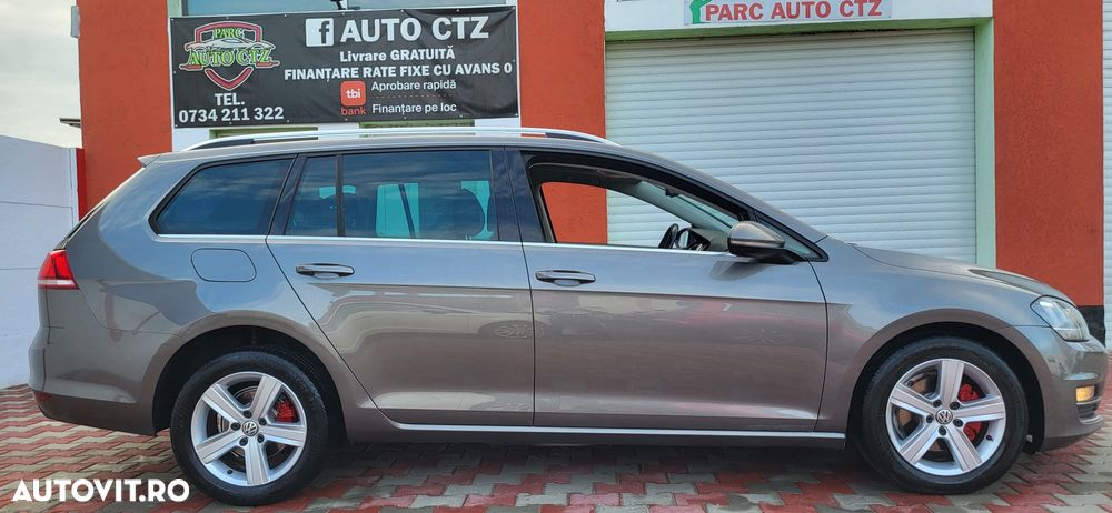 Volkswagen Golf - 34