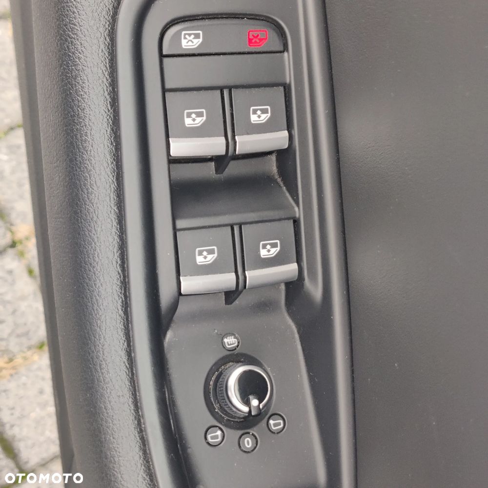 Audi A4 Avant 2.0 TDI S tronic quattro sport - 12