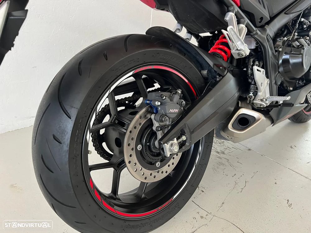 Honda CBR 650R - 15