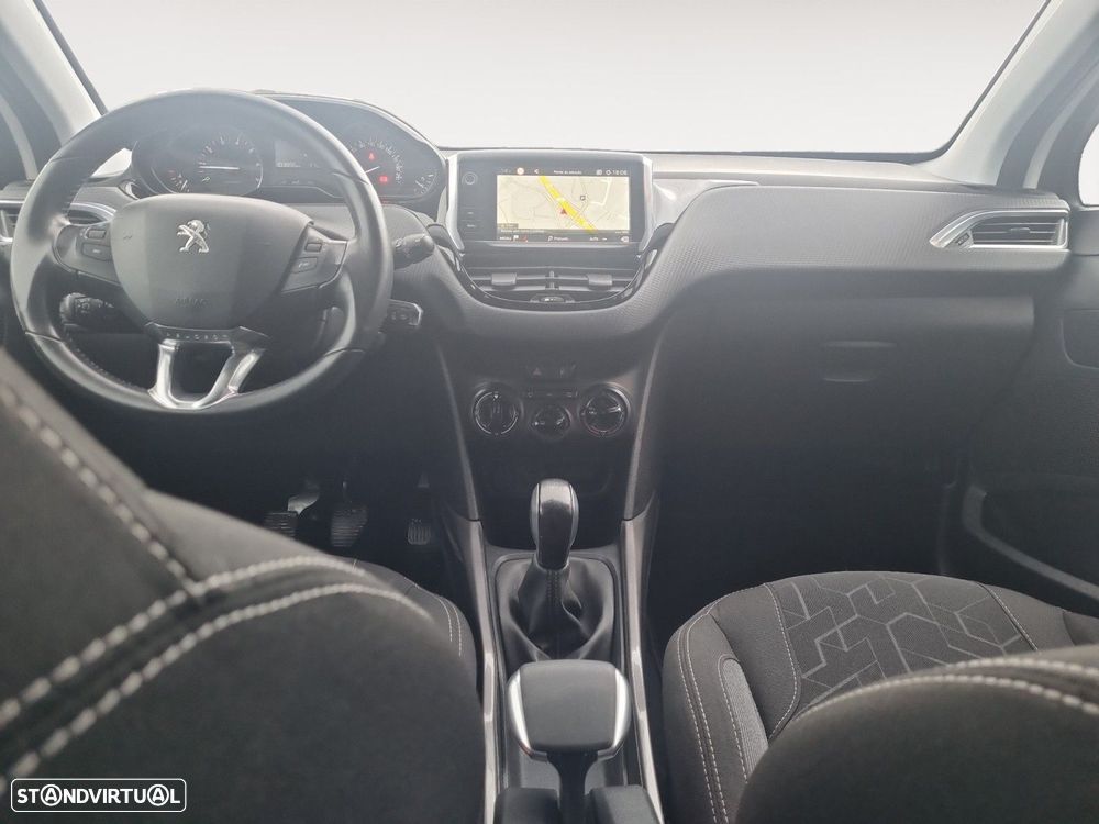 Peugeot 2008 1.2 PureTech Style - 10