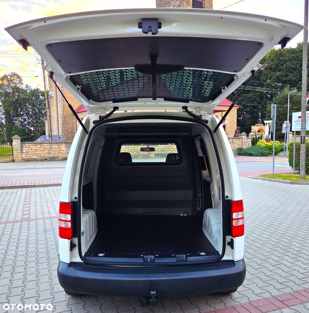 Volkswagen Caddy - 10