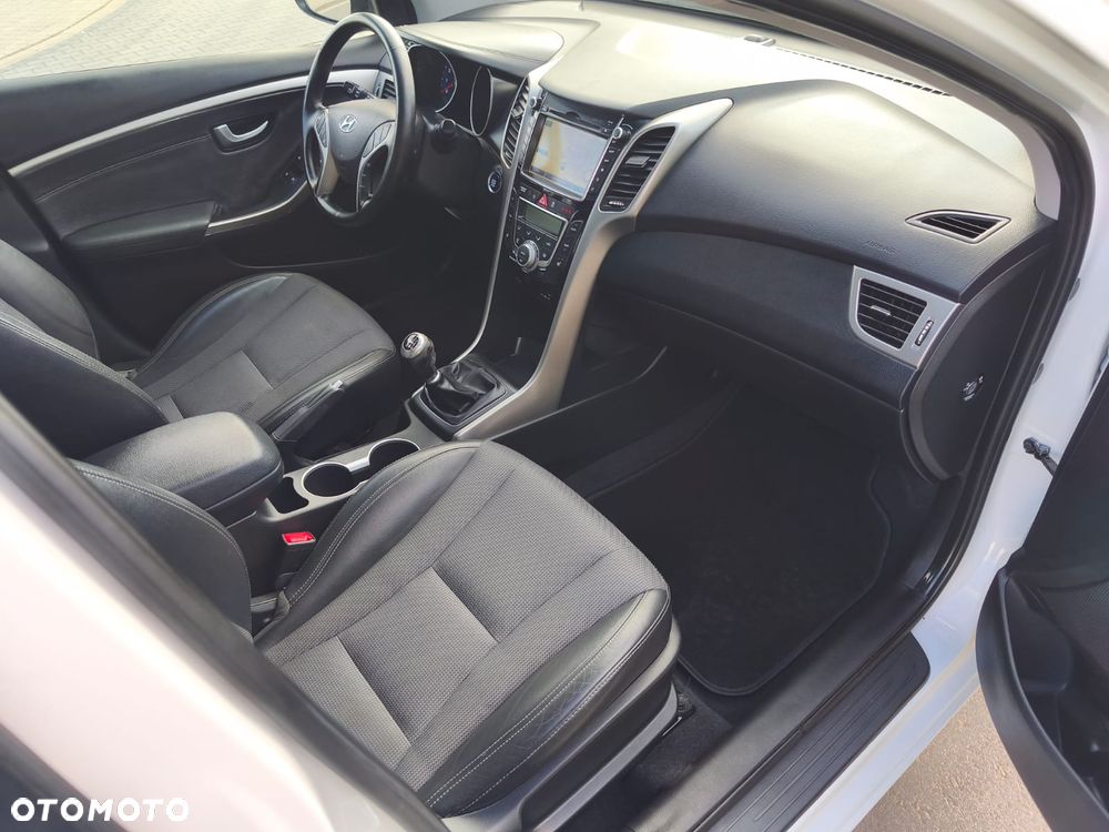 Hyundai i30 blue 1.6 GDI Passion - 22