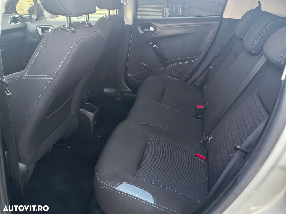 Peugeot 208 1.4 HDi FAP STT Active - 7