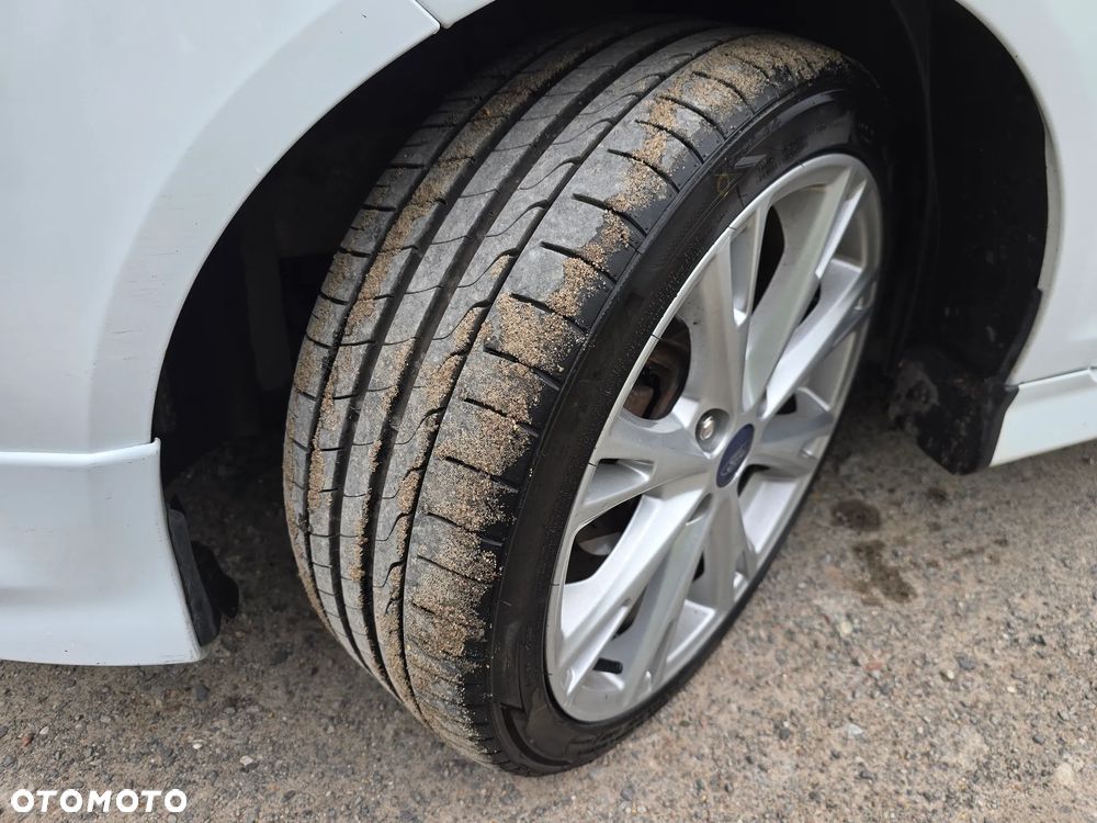 Ford Fiesta 1.0 EcoBoost Titanium - 11