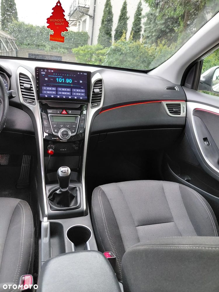 Hyundai i30 blue 1.6 CRDi Classic - 6