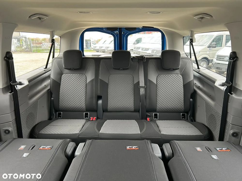 Volkswagen Caravelle - 20