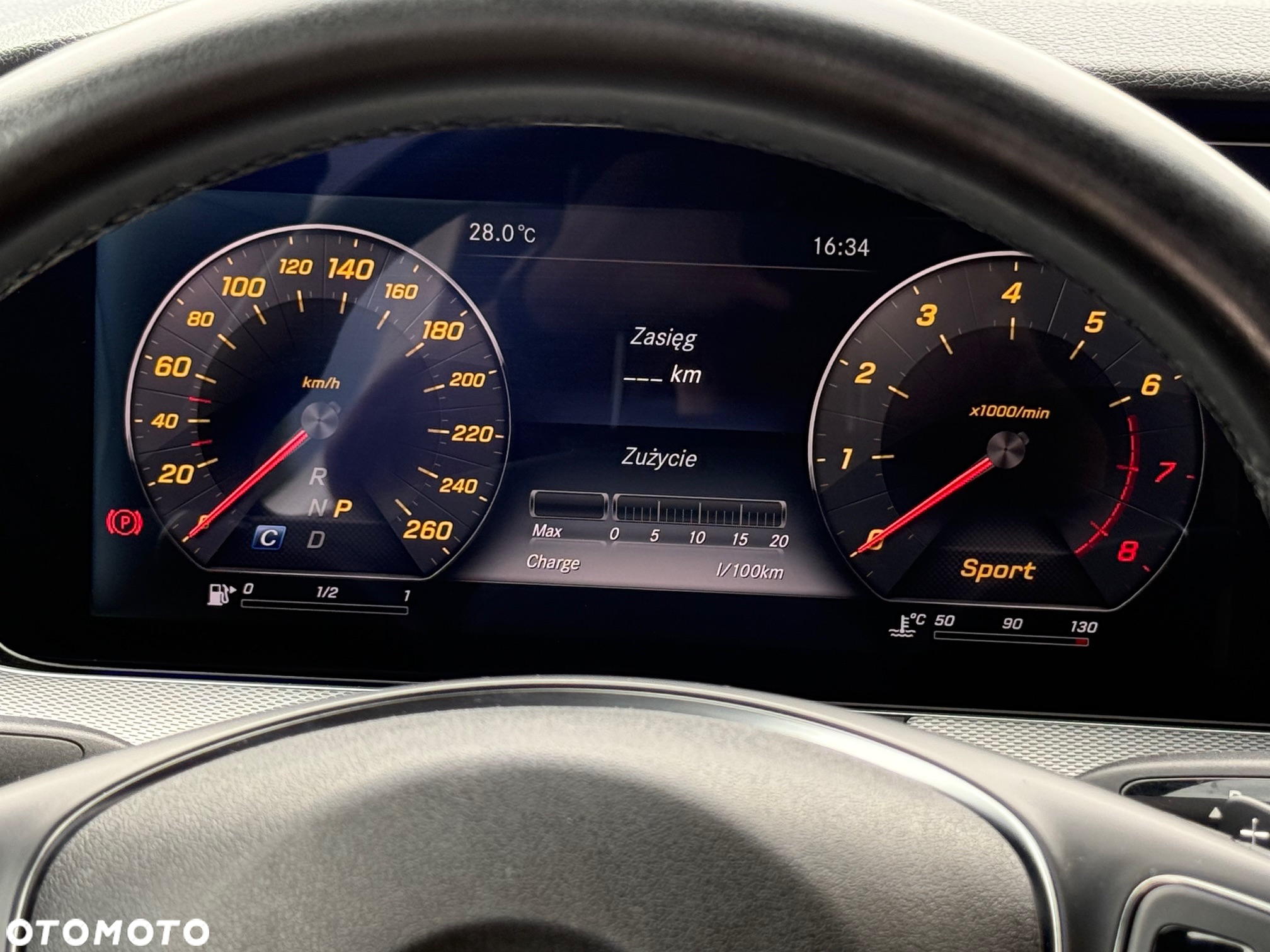 Mercedes-Benz Klasa E 400 4-Matic 9G-TRONIC - 28