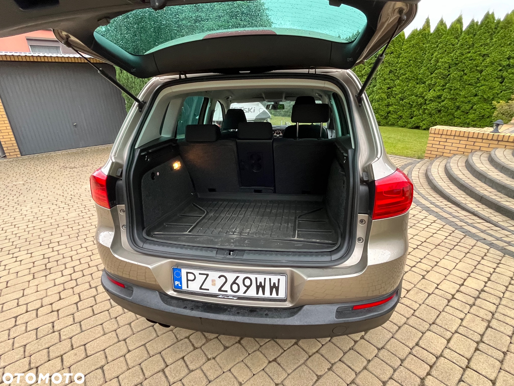Volkswagen Tiguan 1.4 TSI BlueMotion Technology Exclusive - 10