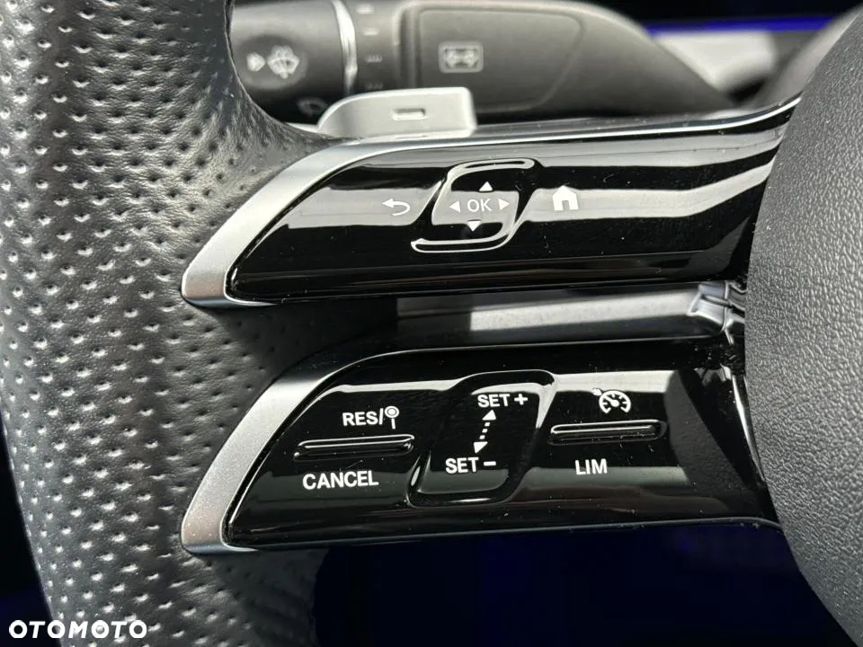 Mercedes-Benz Klasa E 220 d 4Matic Coupe 9G-TRONIC AMG Line - 15