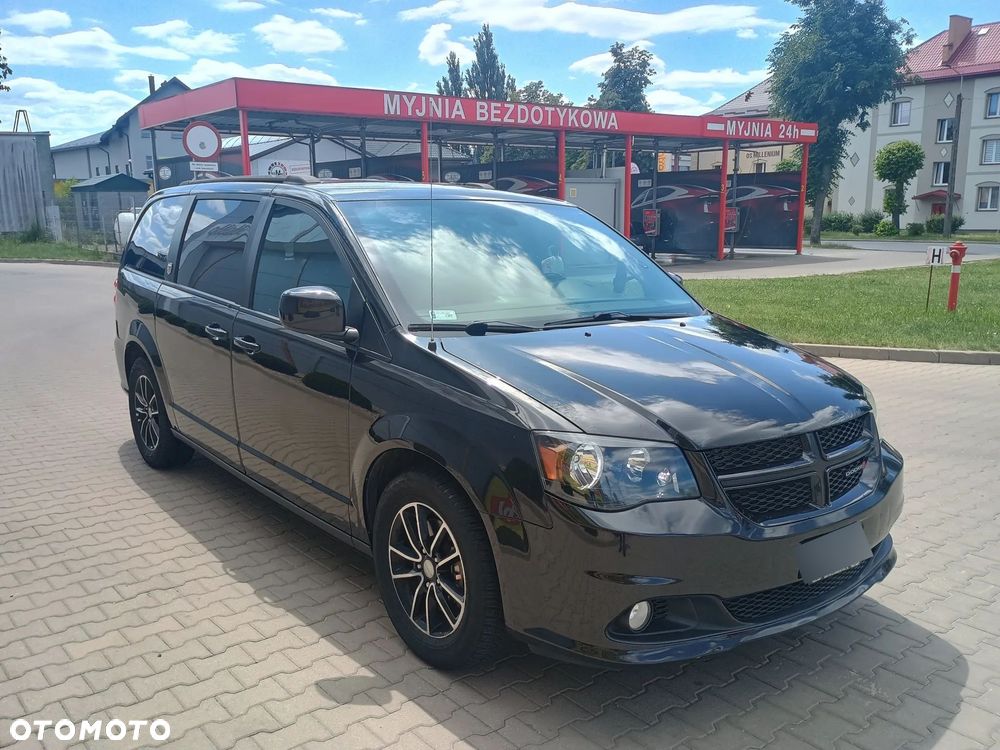 Dodge Grand Caravan - 3