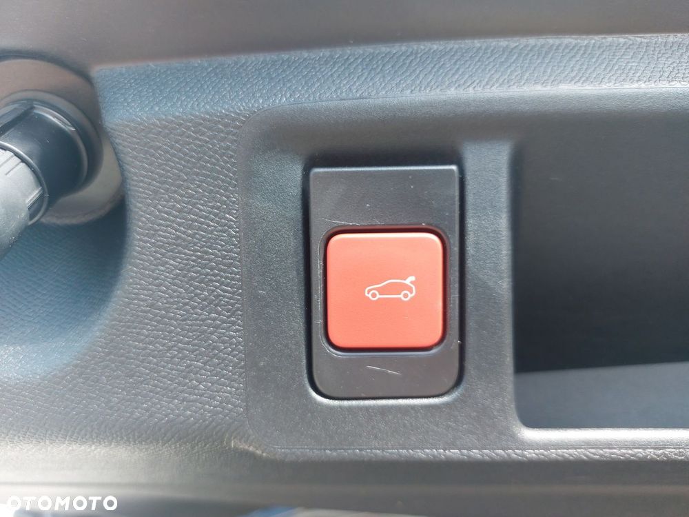 Peugeot 308 - 8