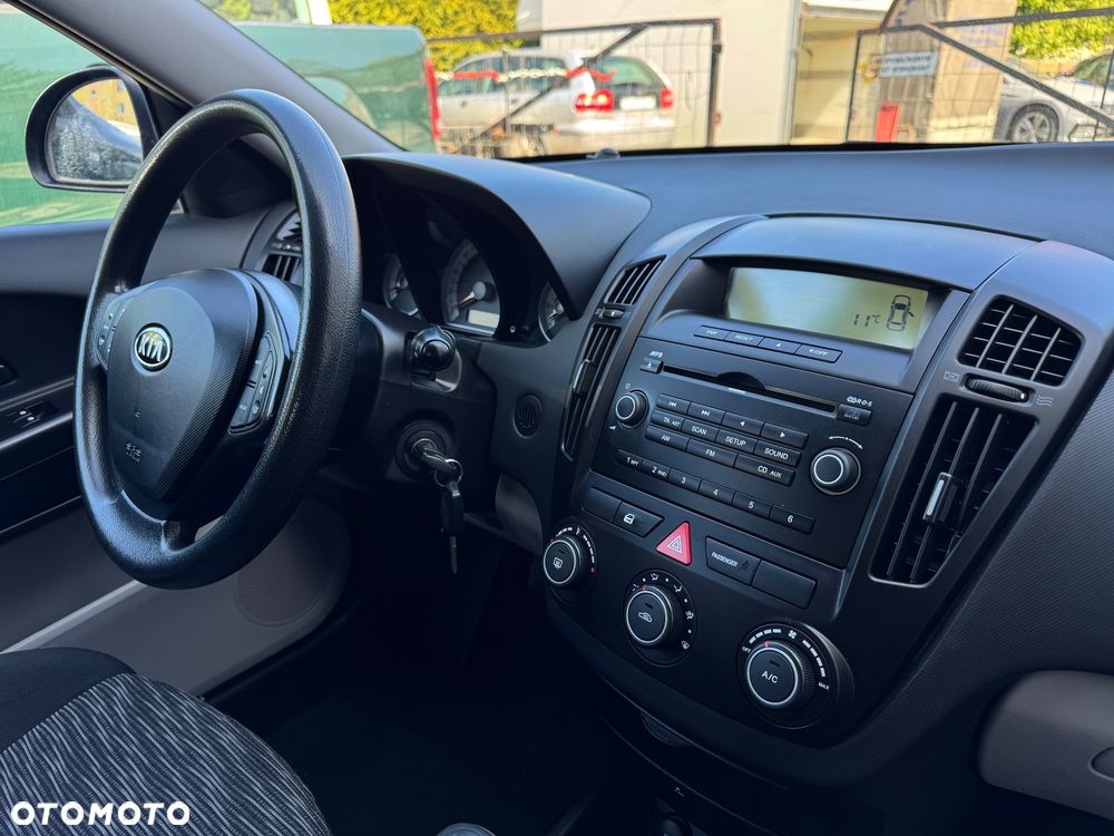 Kia Ceed 1.4 Comfort - 18