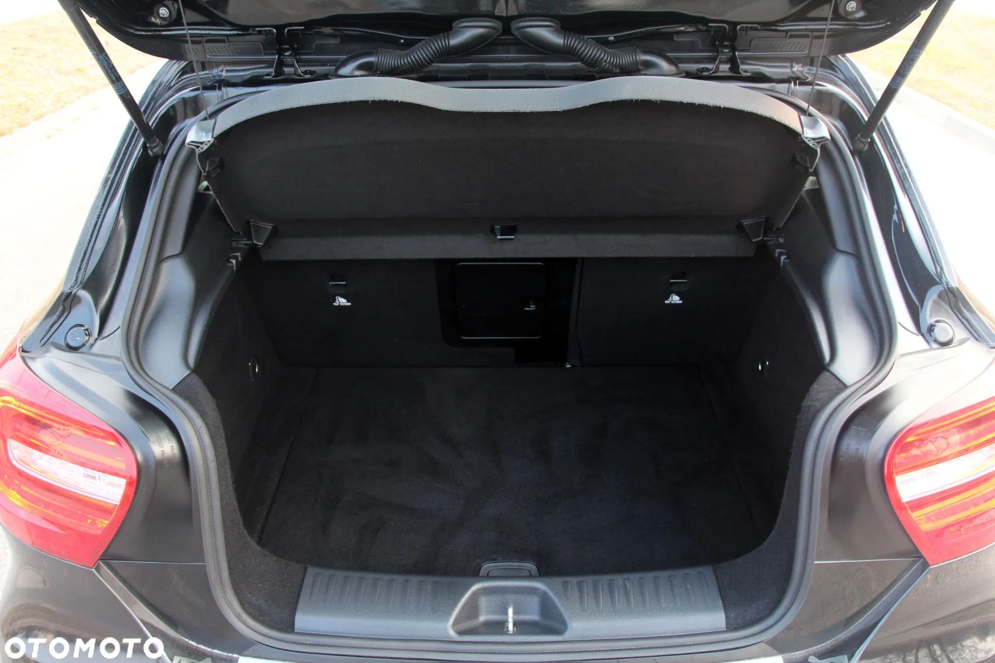 Mercedes-Benz Klasa A 180 d 7G-DCT AMG Line - 12