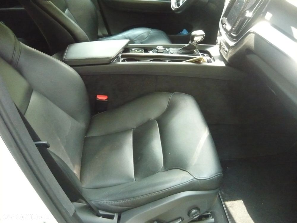 Volvo XC 60 - 7