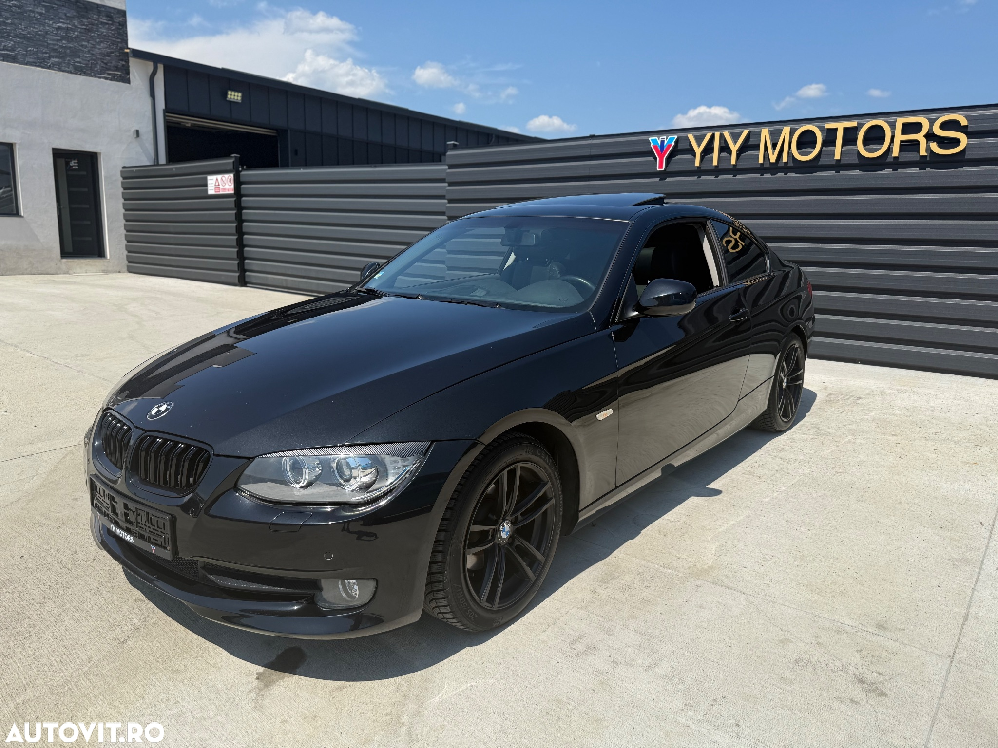 BMW Seria 3 320i Aut. - 15