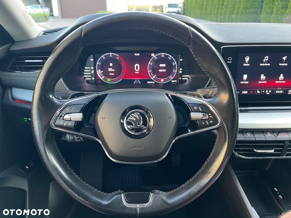 Skoda Octavia 2.0 TDI Style DSG - 33