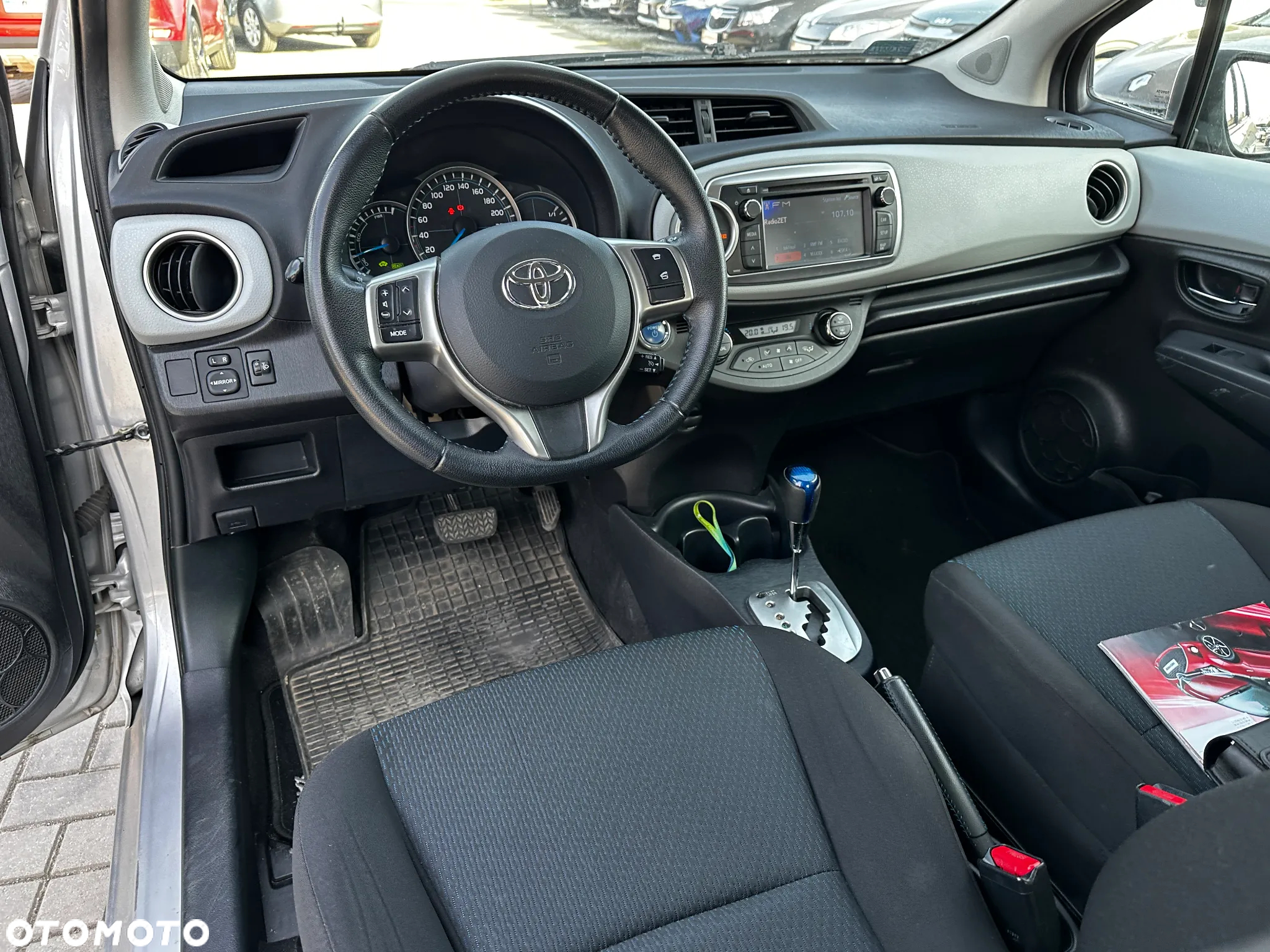 Toyota Yaris - 7