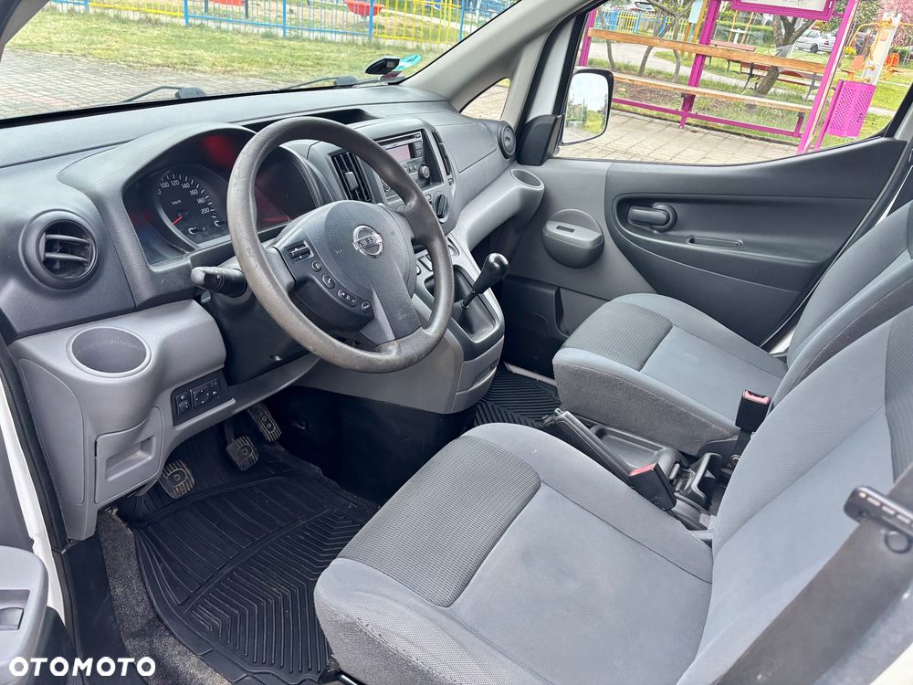 Nissan NV200 - 22