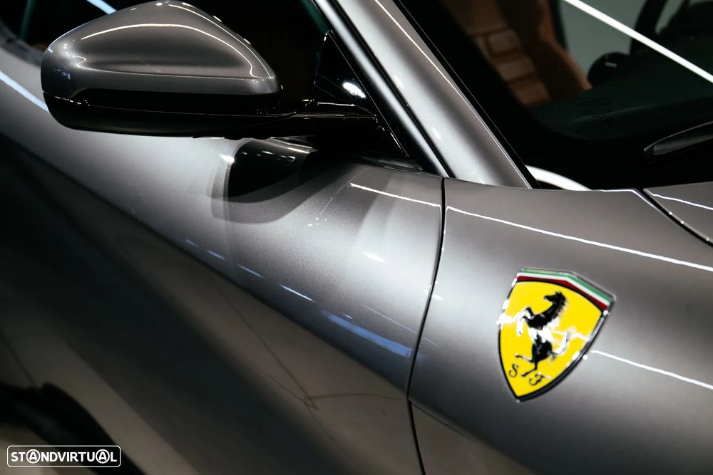 Ferrari F12 Berlinetta 6.3 V12 - 22