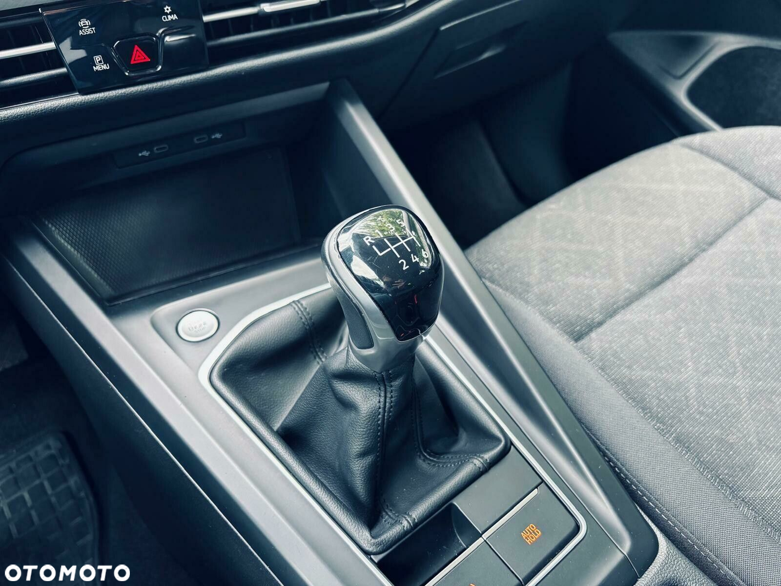 Volkswagen Golf VIII 1.5 TSI EVO Life - 30