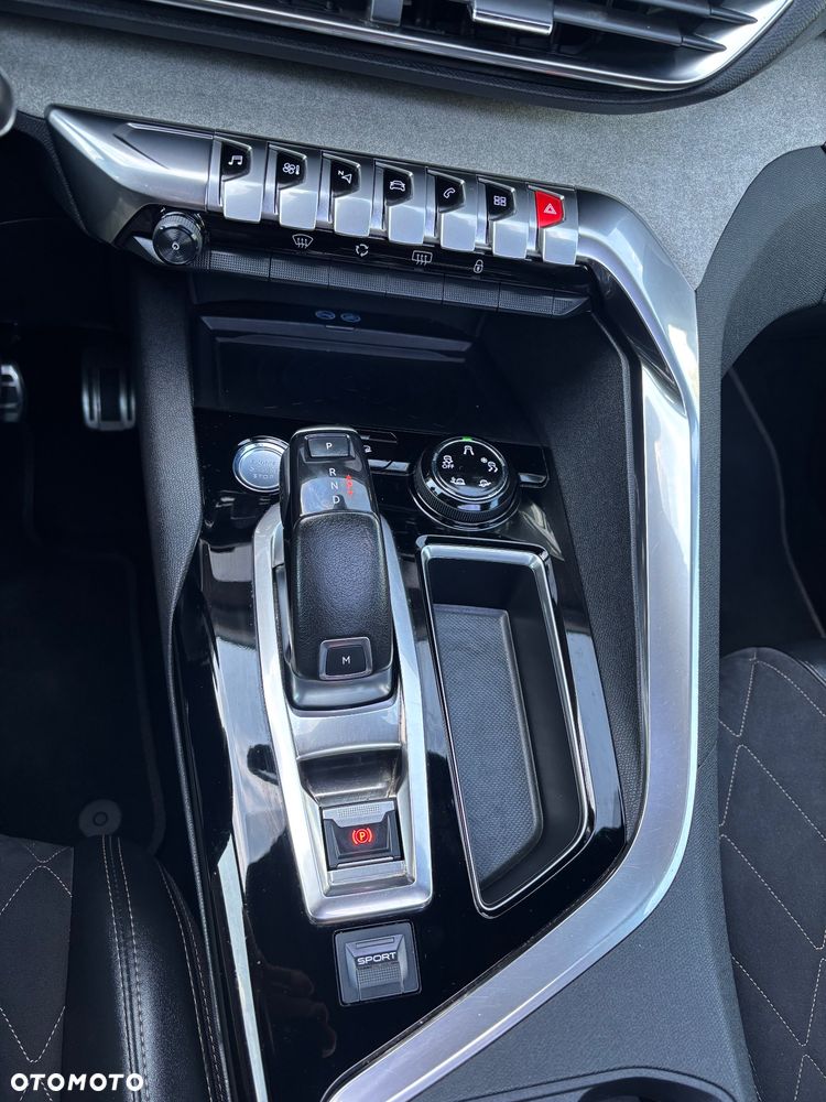 Peugeot 5008 2.0 BlueHDi GT Pack S&S EAT8 - 9