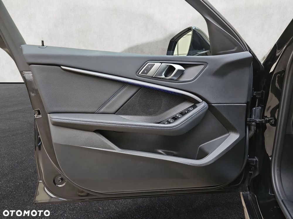 BMW Seria 1 - 22