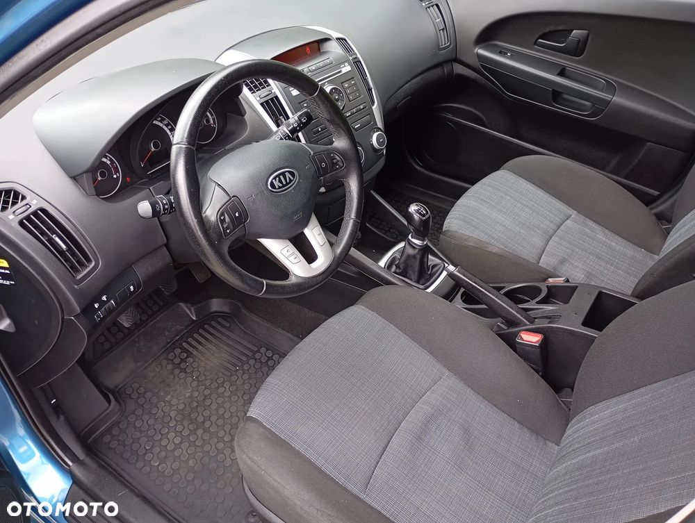 Kia Ceed 1.4 CVVT Edition 7 - 9