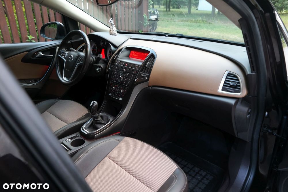 Opel Astra 1.6 Enjoy - 17