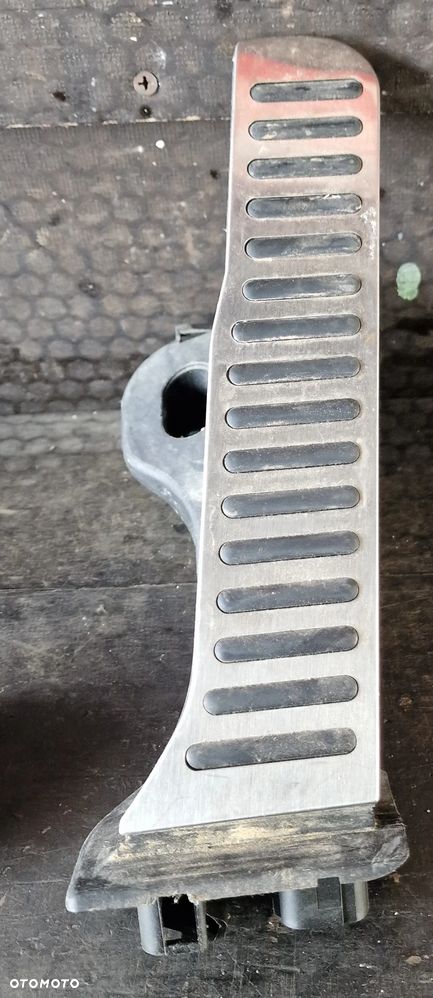 NAKŁADKI NA PEDAŁY KOMPLET VW PASSAT B7 - 4