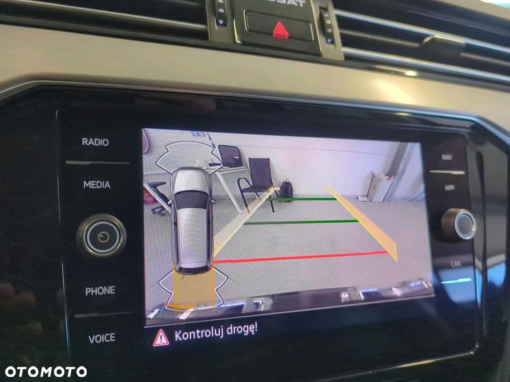 Volkswagen Passat 2.0 TSI Elegance DSG - 9