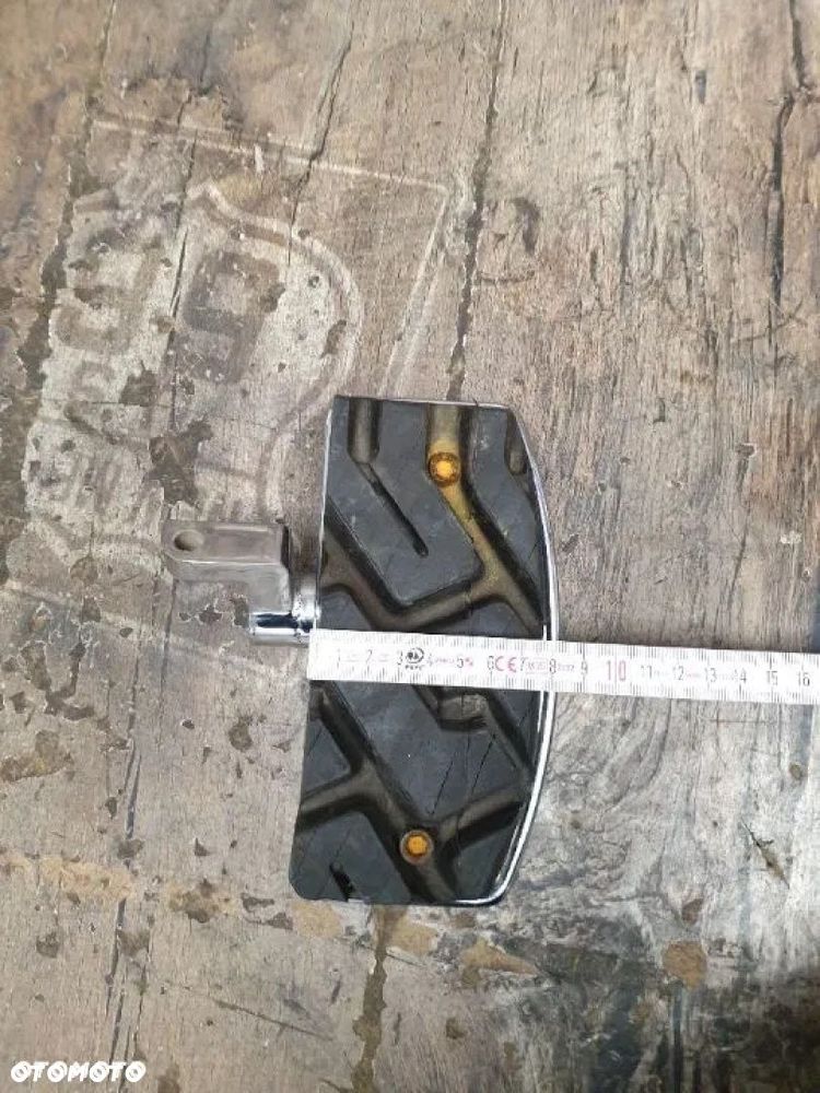 Podest kierowcy prawy Harley Dyna Fat Bob FXDF - 6