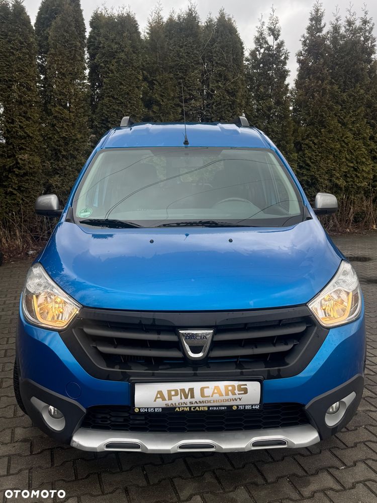 Dacia Dokker TCe 115 Stepway Celebration - 4