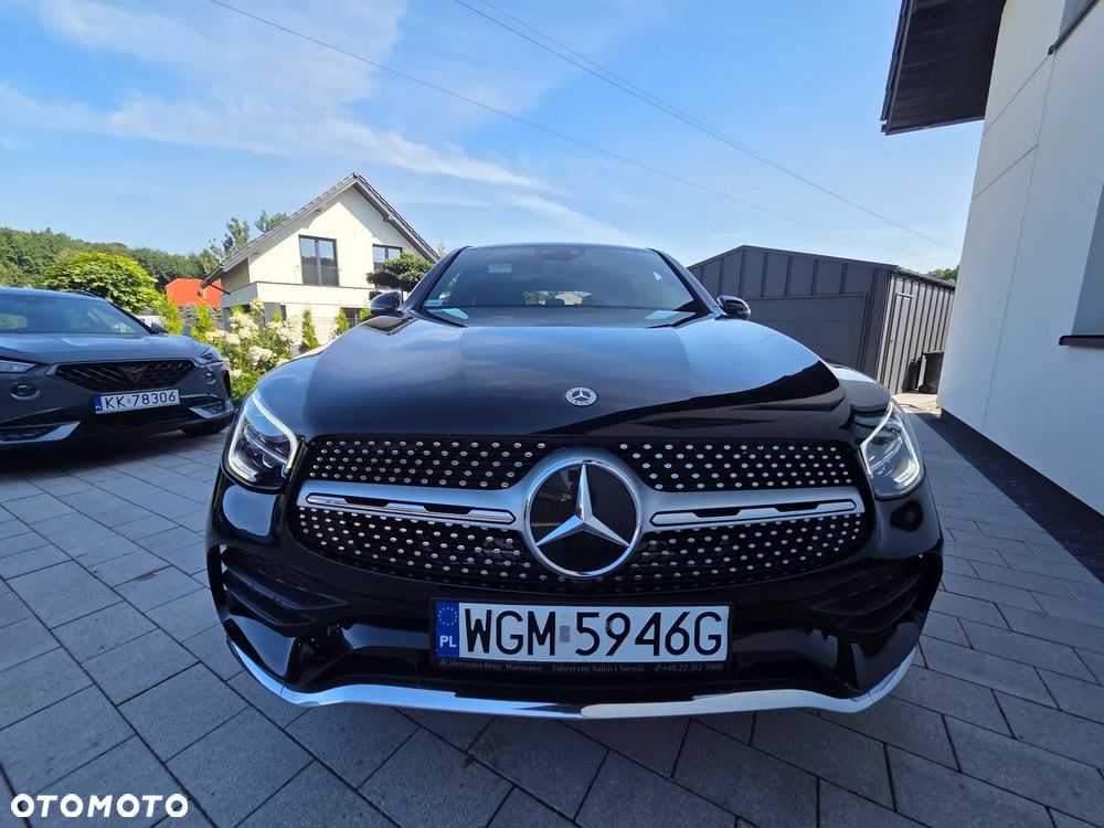 Mercedes-Benz GLC 200 4Matic 9G-TRONIC AMG Line Plus - 25